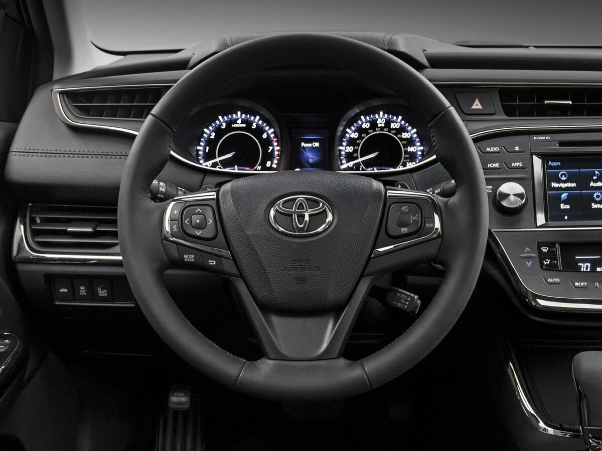 Toyota Avalon IV Restayling — Sükan