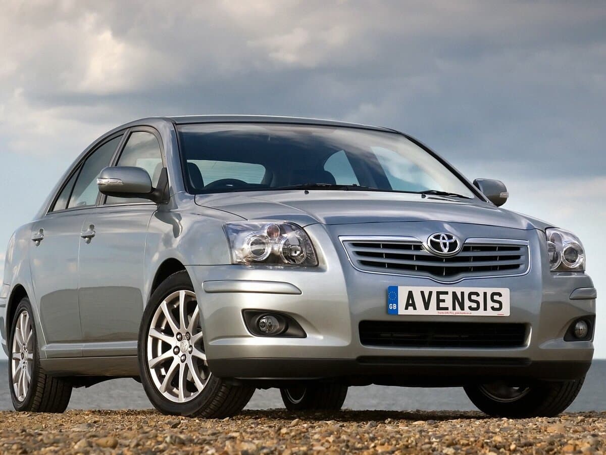 Toyota Avensis II Restayling — Öndən