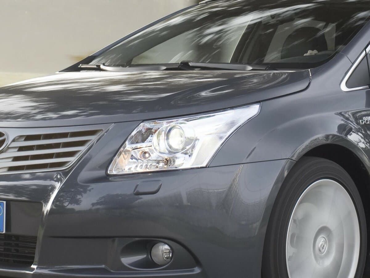 Toyota Avensis III — Fara