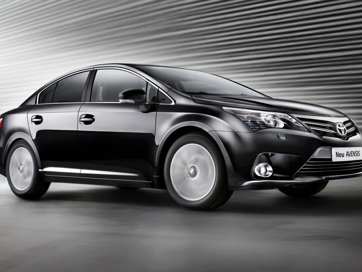 Toyota Avensis III Restayling — Yandan