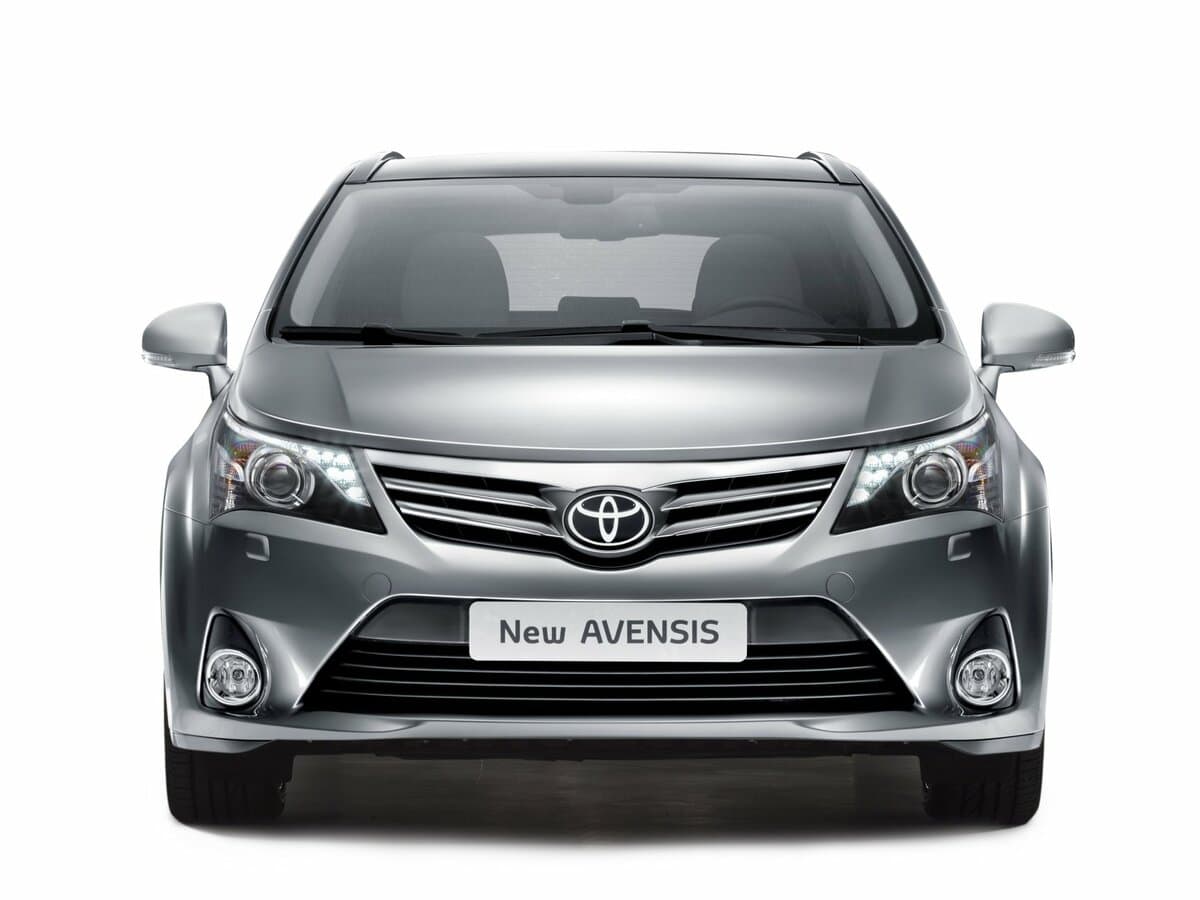 Toyota Avensis III Restayling — Öndən