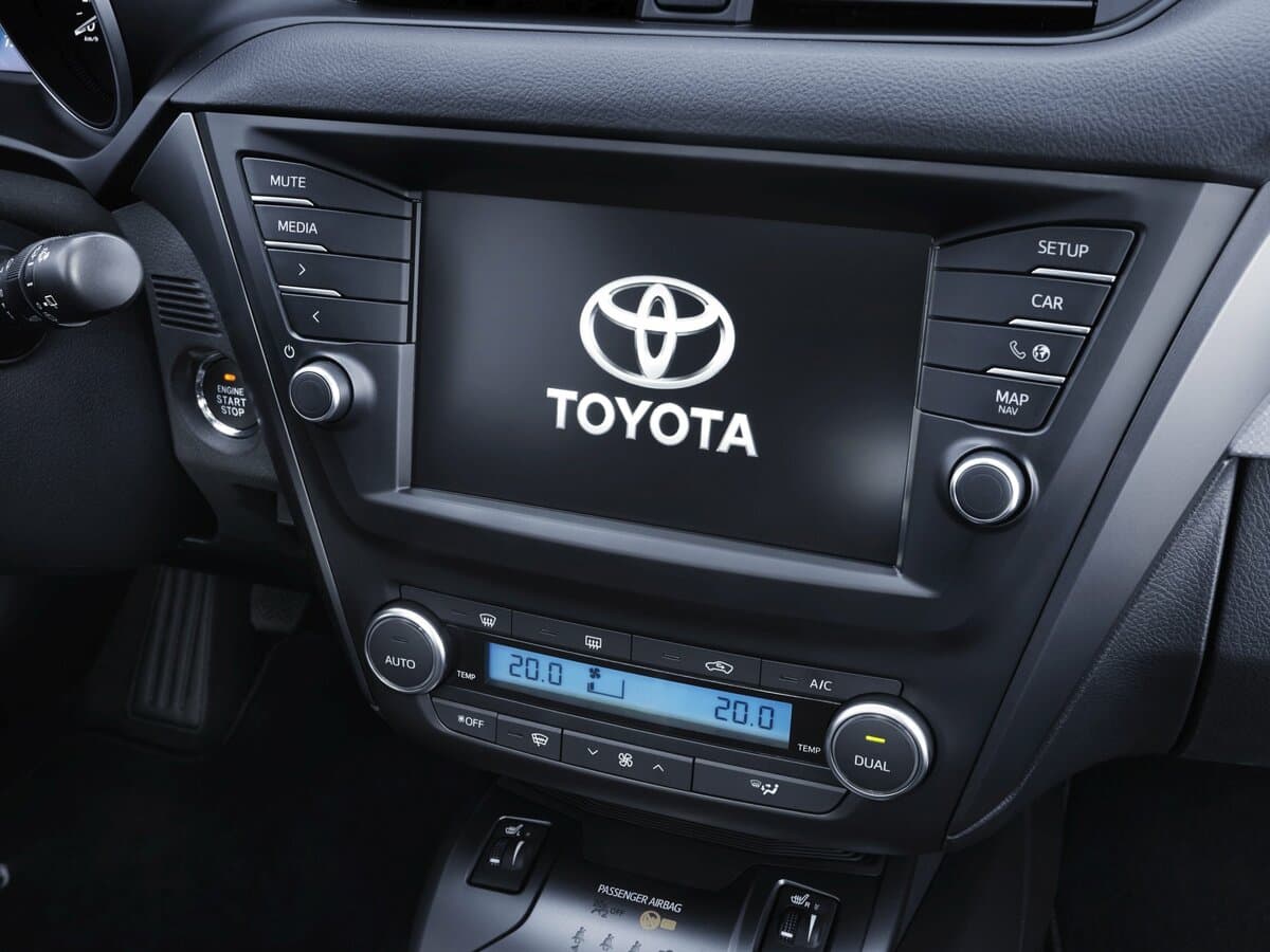 Toyota Avensis III Restayling 2 — Salon, arxadan
