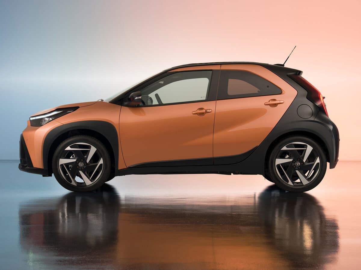Toyota Aygo X I Restayling — Yandan