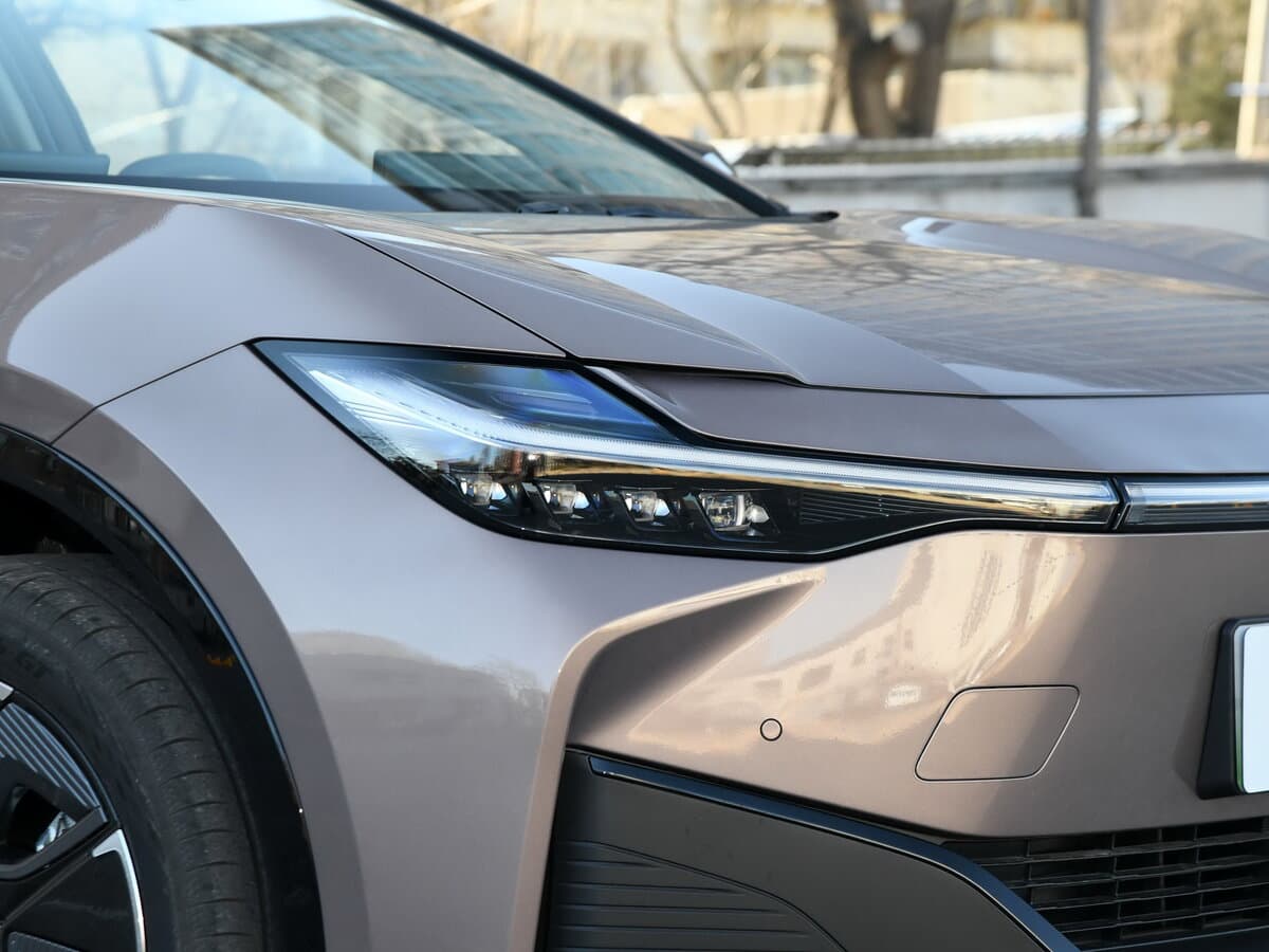 Toyota bZ3 2023 – indiyədək — Fara