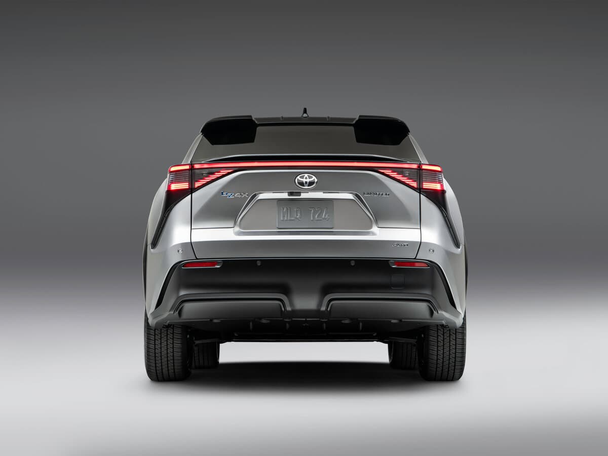 Toyota bZ4X I — Arxadan