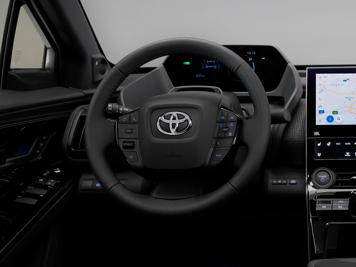 Toyota bZ4X I — Sükan