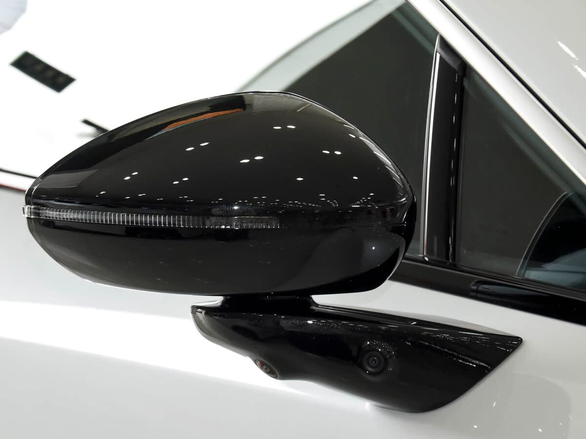 Toyota bZ7 2026 – indiyədək — Yan güzgü