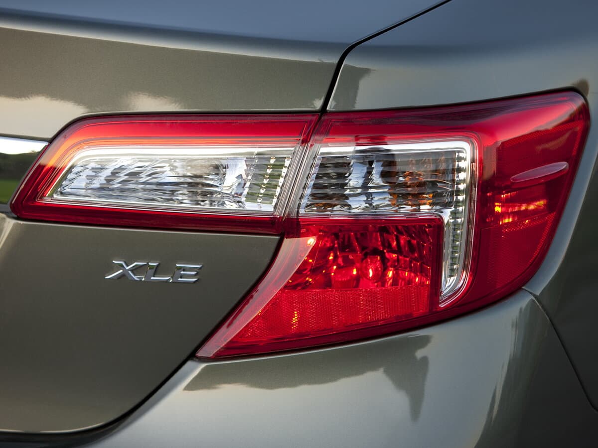 Toyota Camry VII (XV50) — Detal