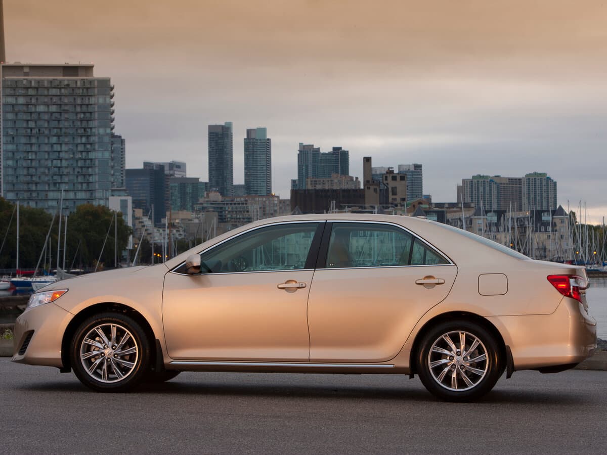 Toyota Camry VII (XV50) — Yandan