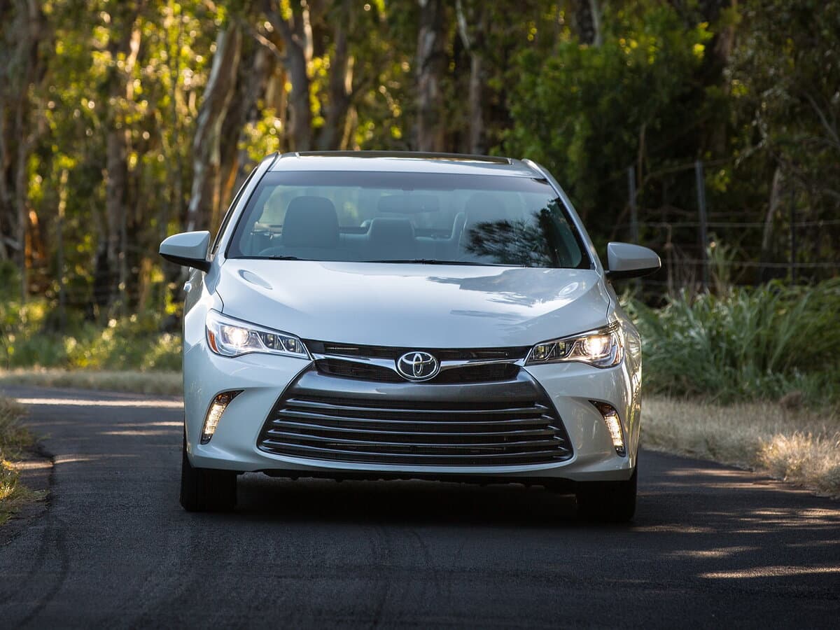 Toyota Camry VII (XV50) Restayling — Öndən