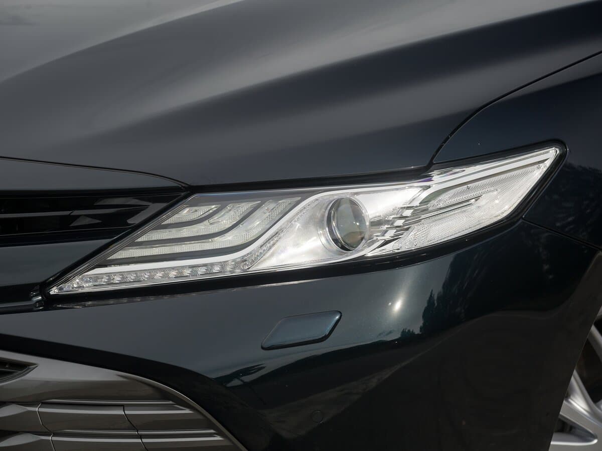 Toyota Camry VIII (XV70) — Fara
