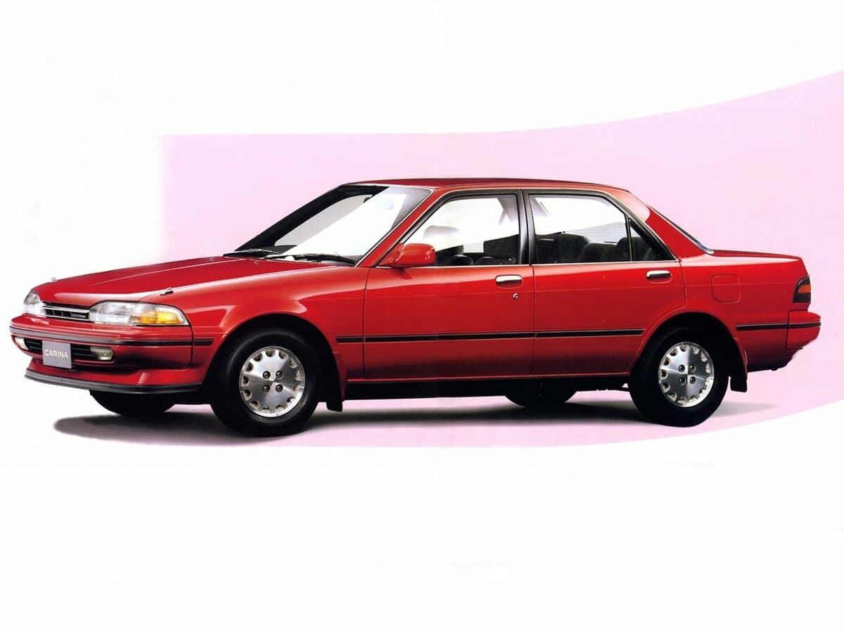 Toyota Carina V (T170) — Yandan