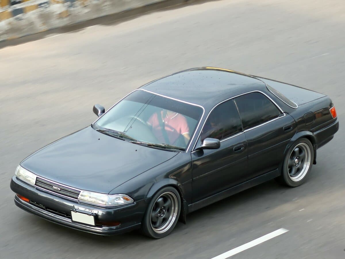 Toyota Carina ED II (T180) — Əsas şəkil