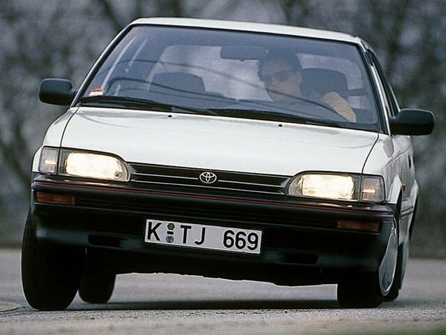 Toyota Corolla VI (E90) — Öndən