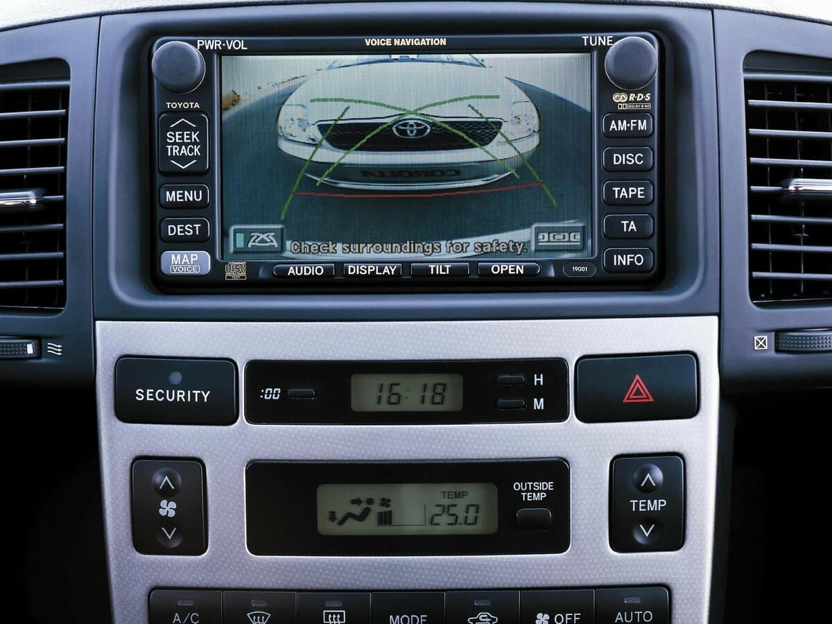 Toyota Corolla IX (E120, E130) — Salon, arxadan