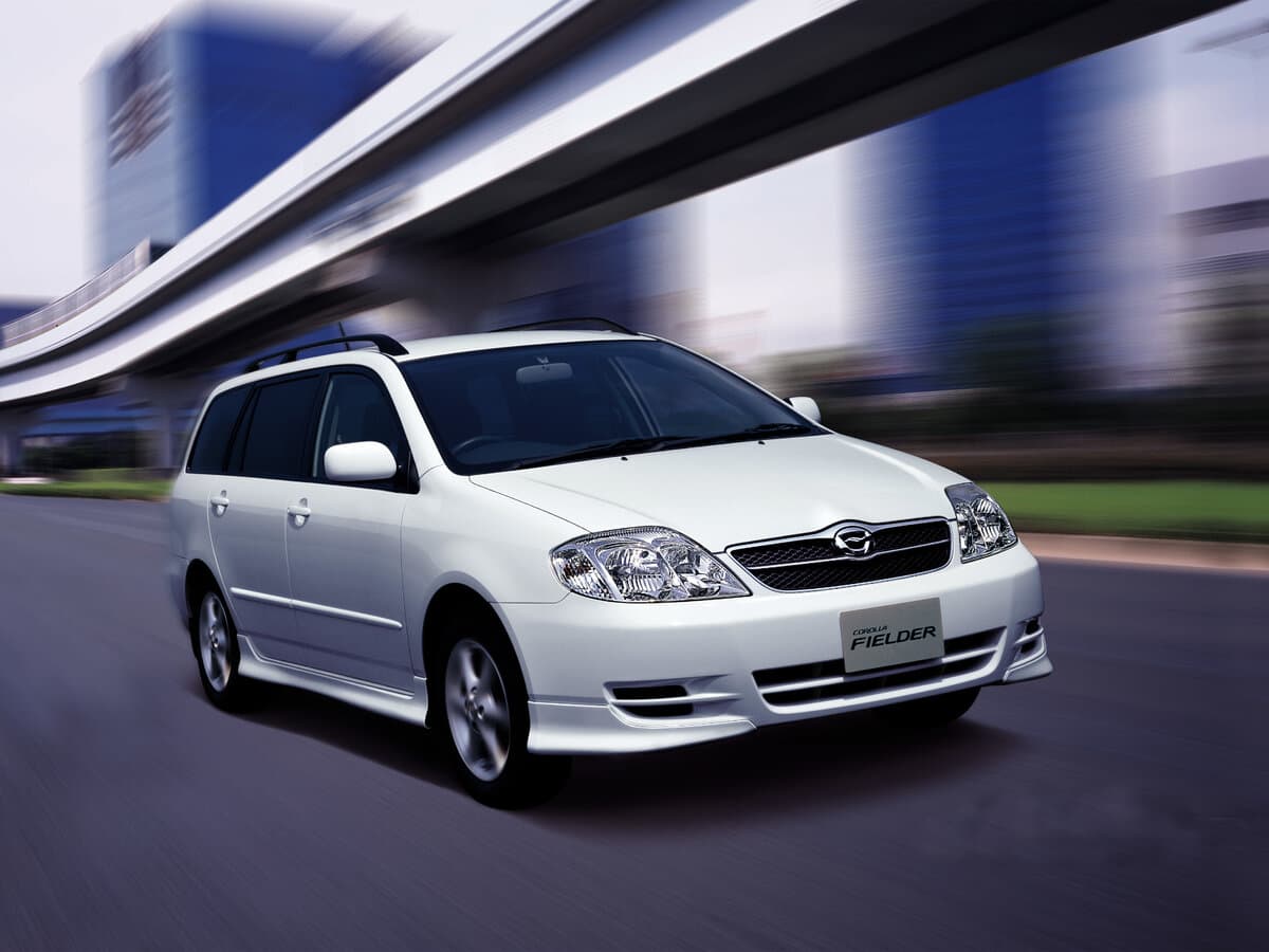 Toyota Corolla IX (E120, E130) — Öndən