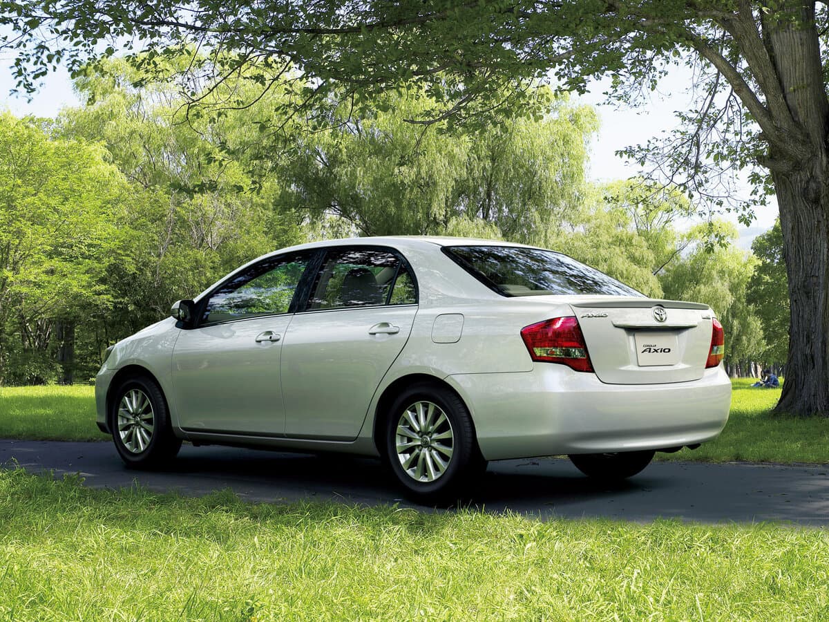 Toyota Corolla X (E140, E150) Restayling — 3/4 arxadan