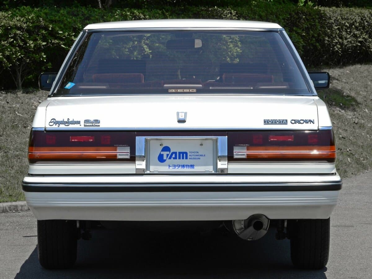 Toyota Crown VII (S120) — Arxadan