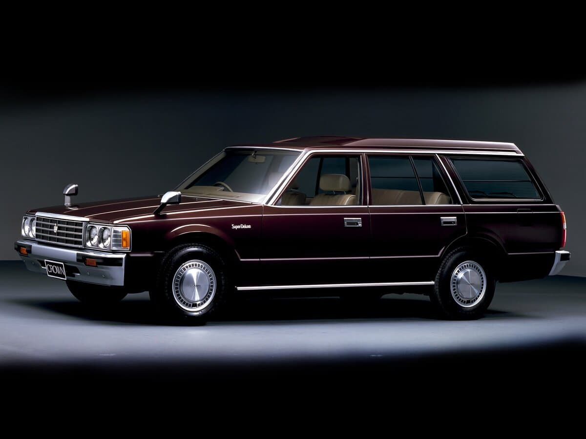 Toyota Crown VII (S120) — Əsas şəkil