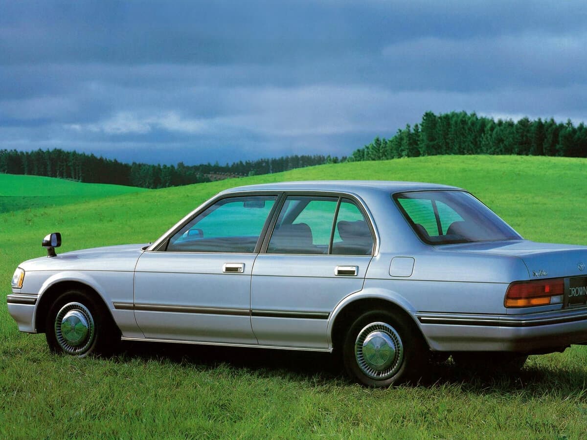 Toyota Crown VIII (S130) — 3/4 arxadan