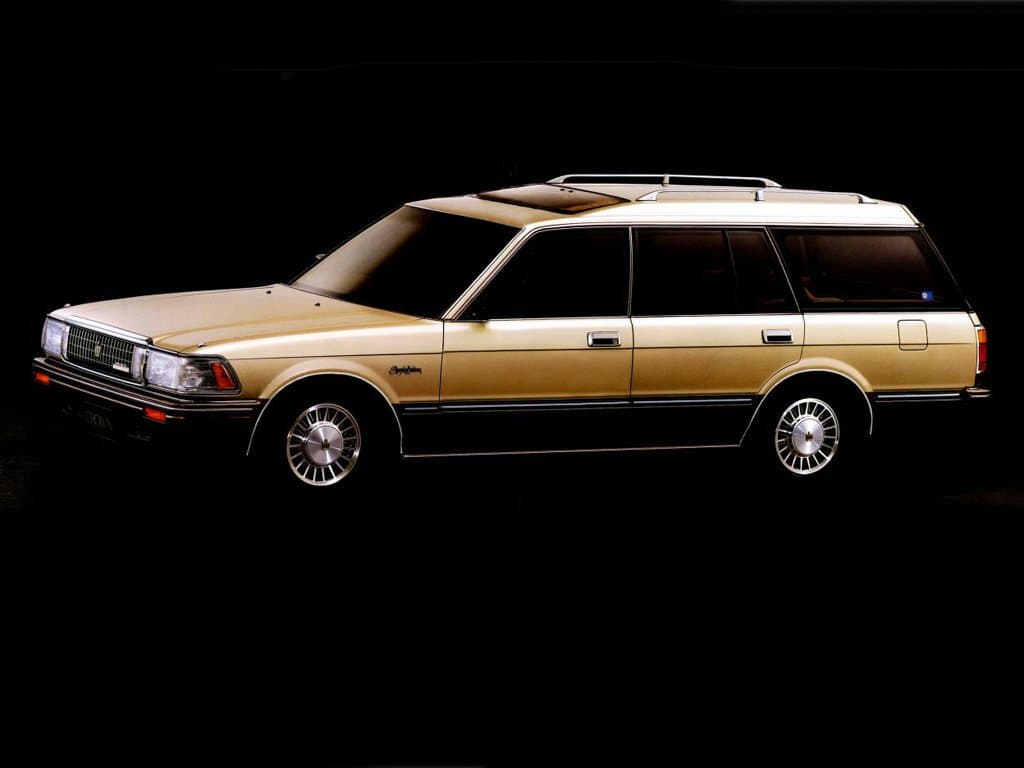 Toyota Crown VIII (S130) — Əsas şəkil