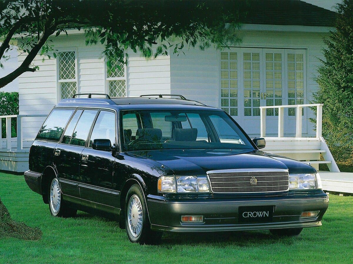 Toyota Crown IX (S140) — Əsas şəkil