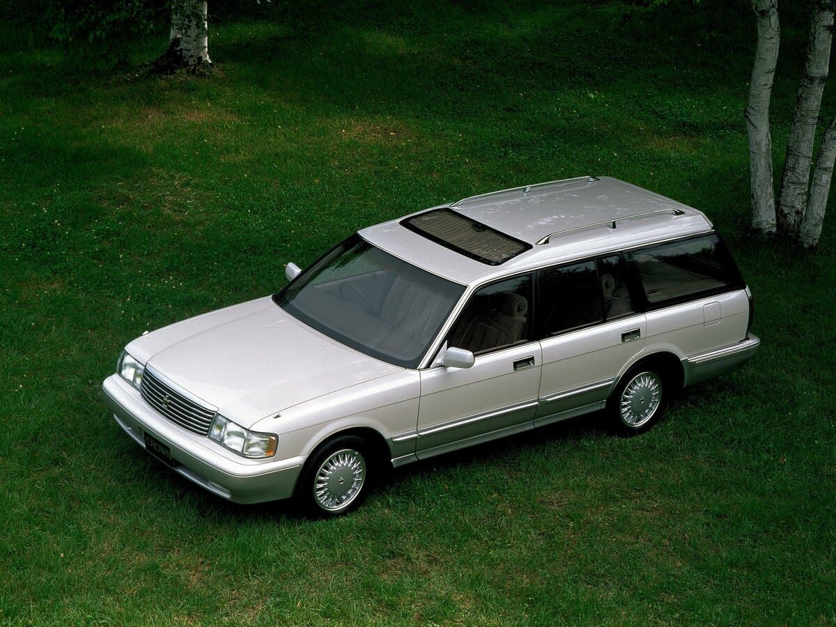 Toyota Crown X (S150) — Əsas şəkil