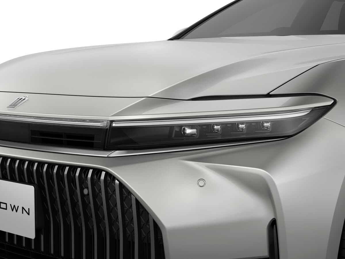 Toyota Crown XVI (S230) — Fara