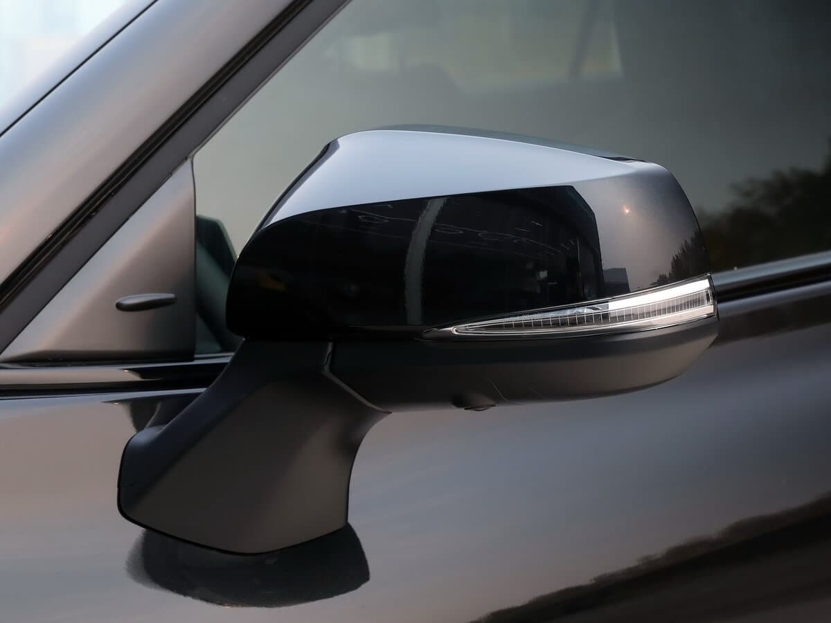 Toyota Crown Kluger 2021 – indiyədək — Yan güzgü