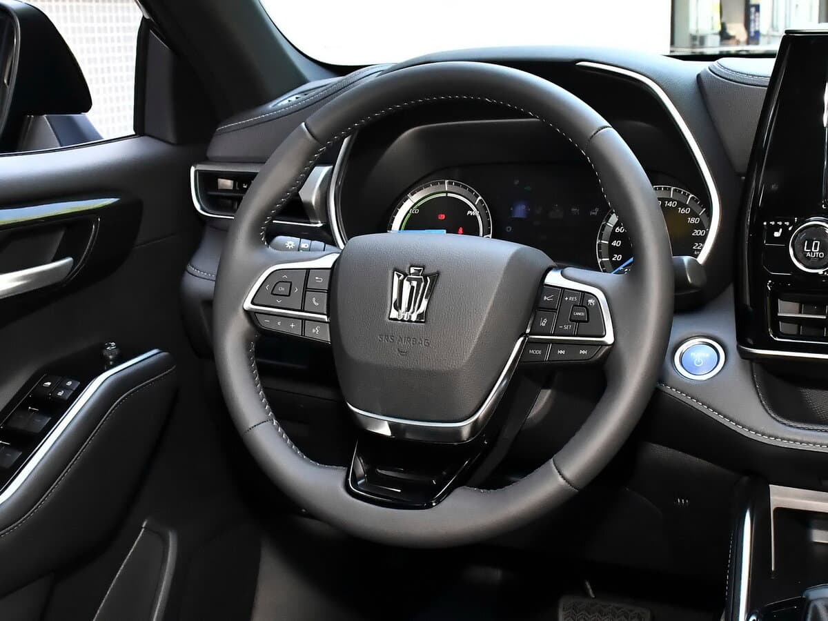 Toyota Crown Kluger 2021 – indiyədək — Sükan