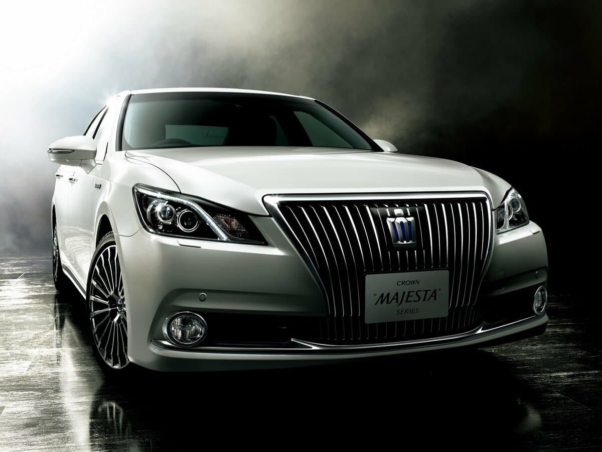 Toyota Crown Majesta VI (S210) — Öndən