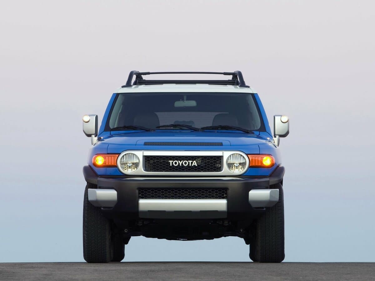 Toyota FJ Cruiser 2006 – 2022 — Öndən