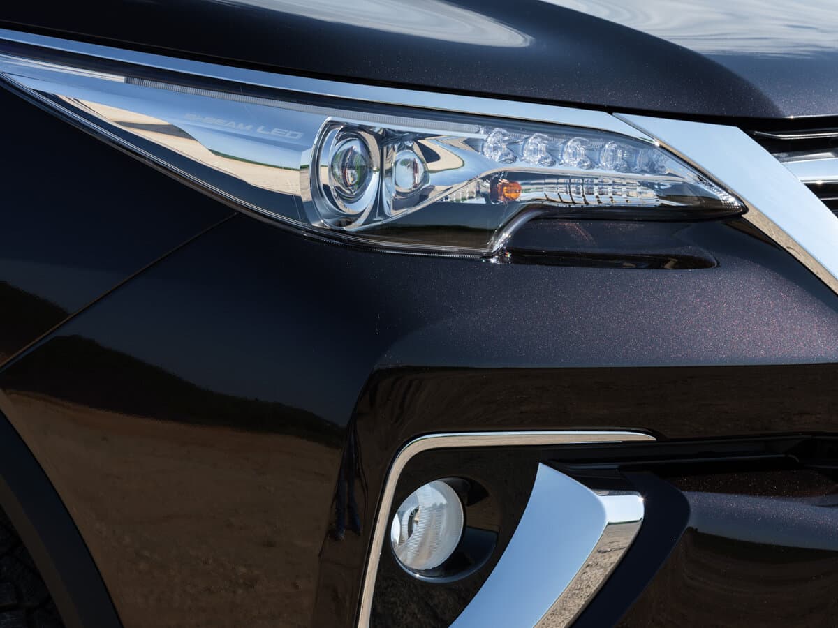 Toyota Fortuner II — Fara