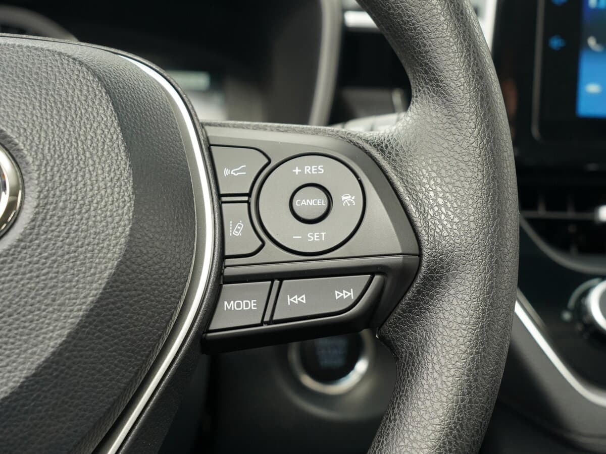 Toyota Frontlander I — Salon, arxadan