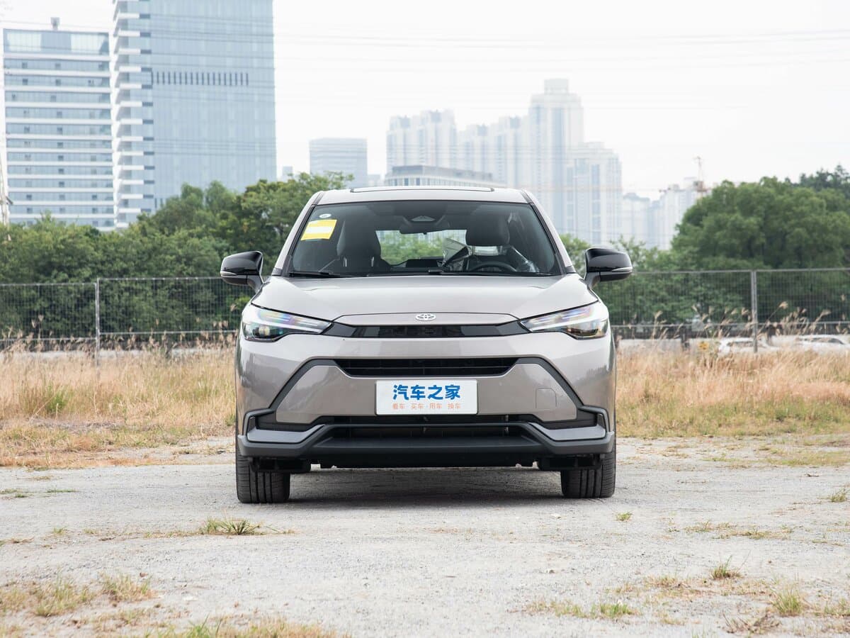 Toyota Frontlander I Restayling — Öndən