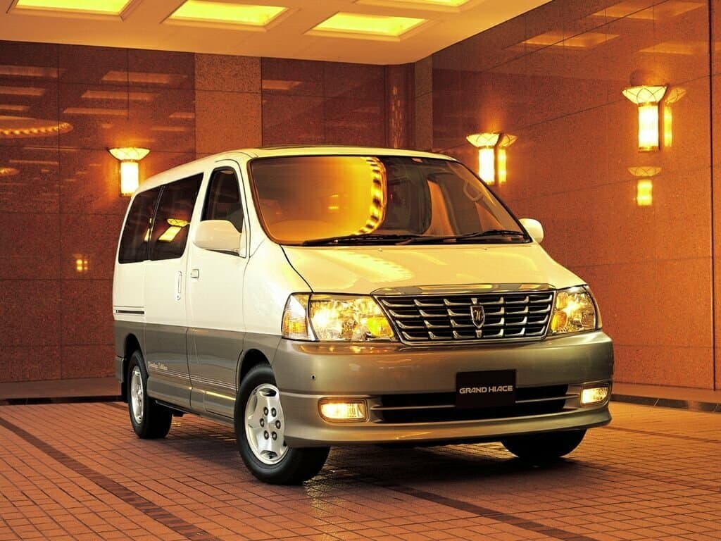Toyota Grand HiAce I — öndən görünüş