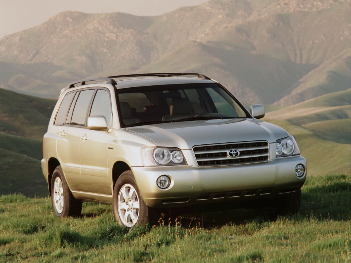 Toyota Highlander I (XU20) — Öndən