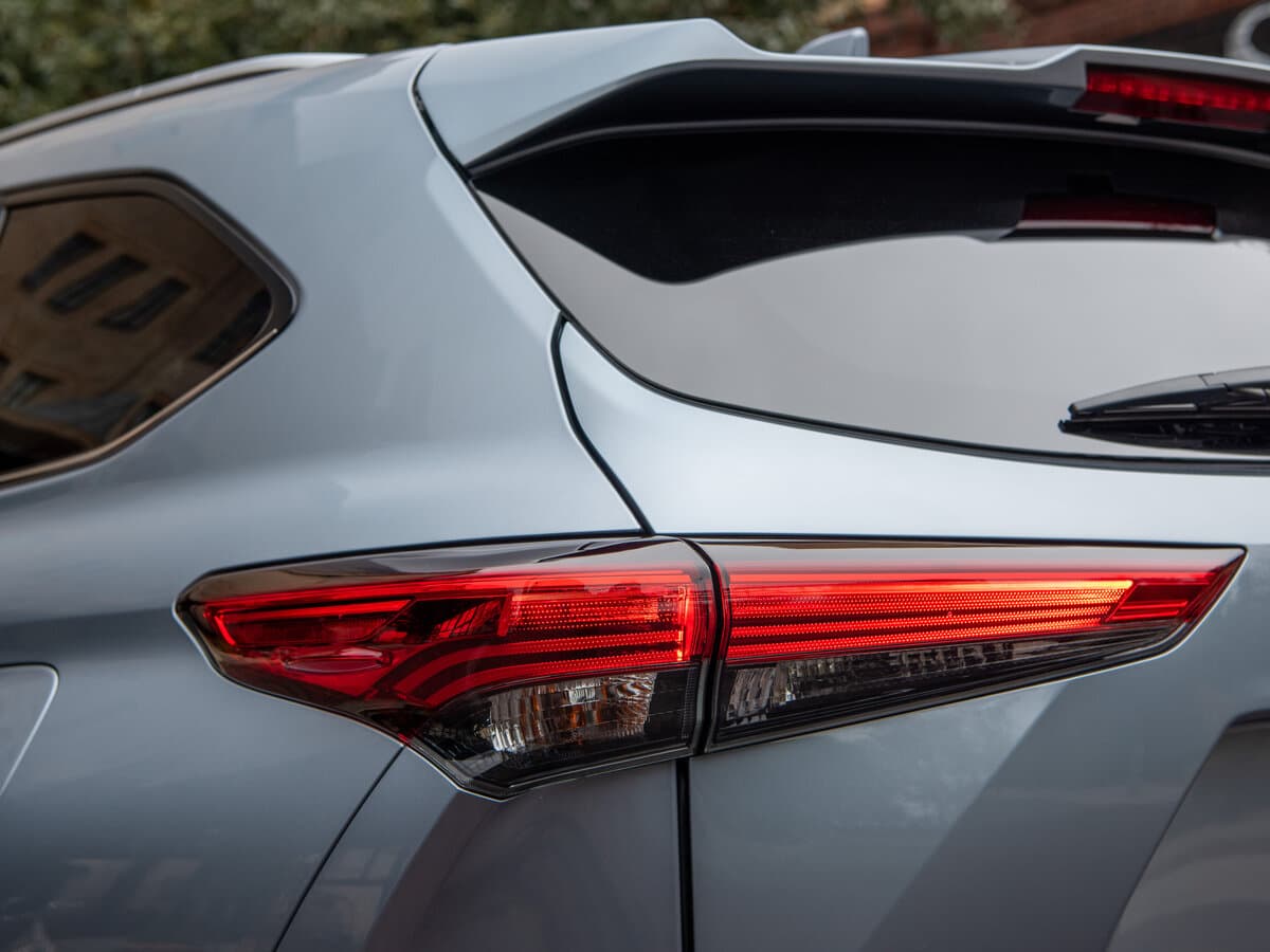 Toyota Highlander IV (XU70) — Detal