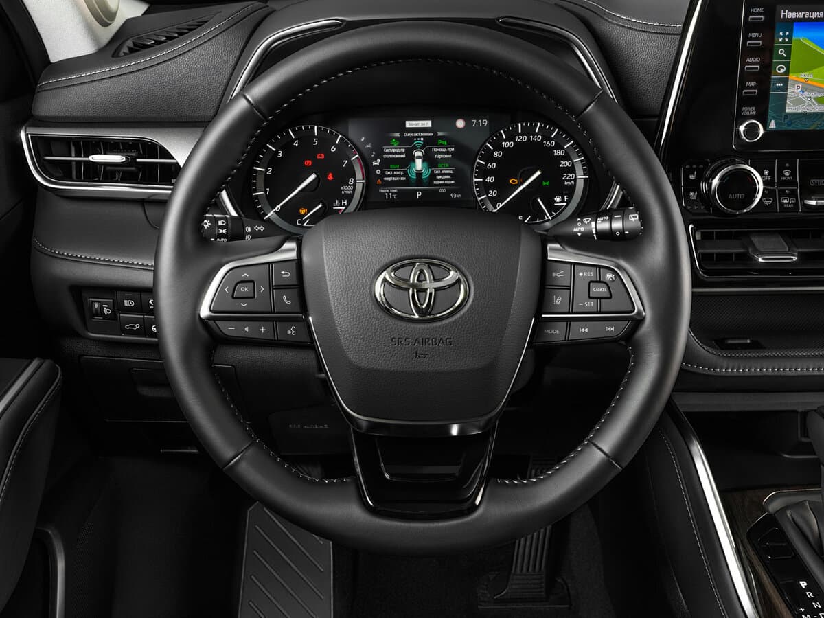 Toyota Highlander IV (XU70) — Sükan