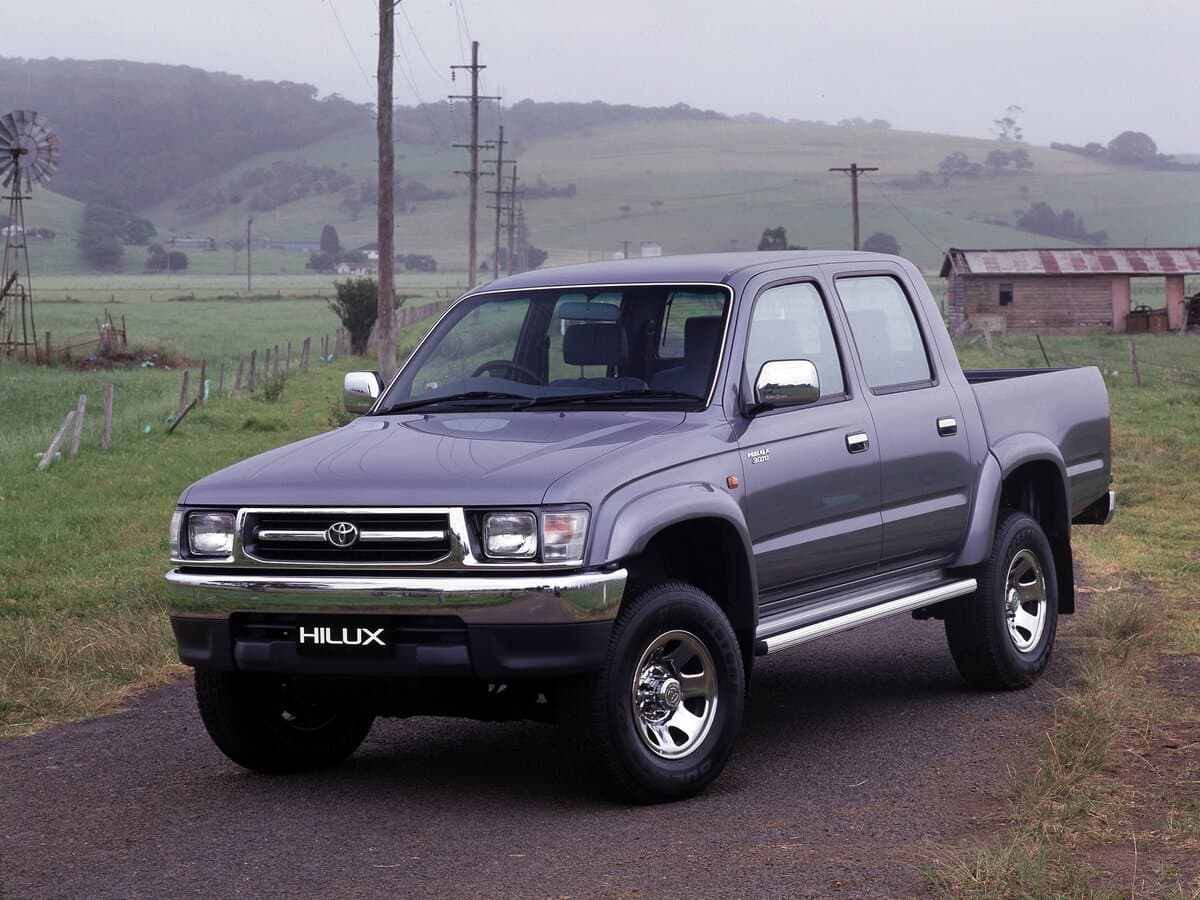 Toyota Hilux VI — Əsas şəkil