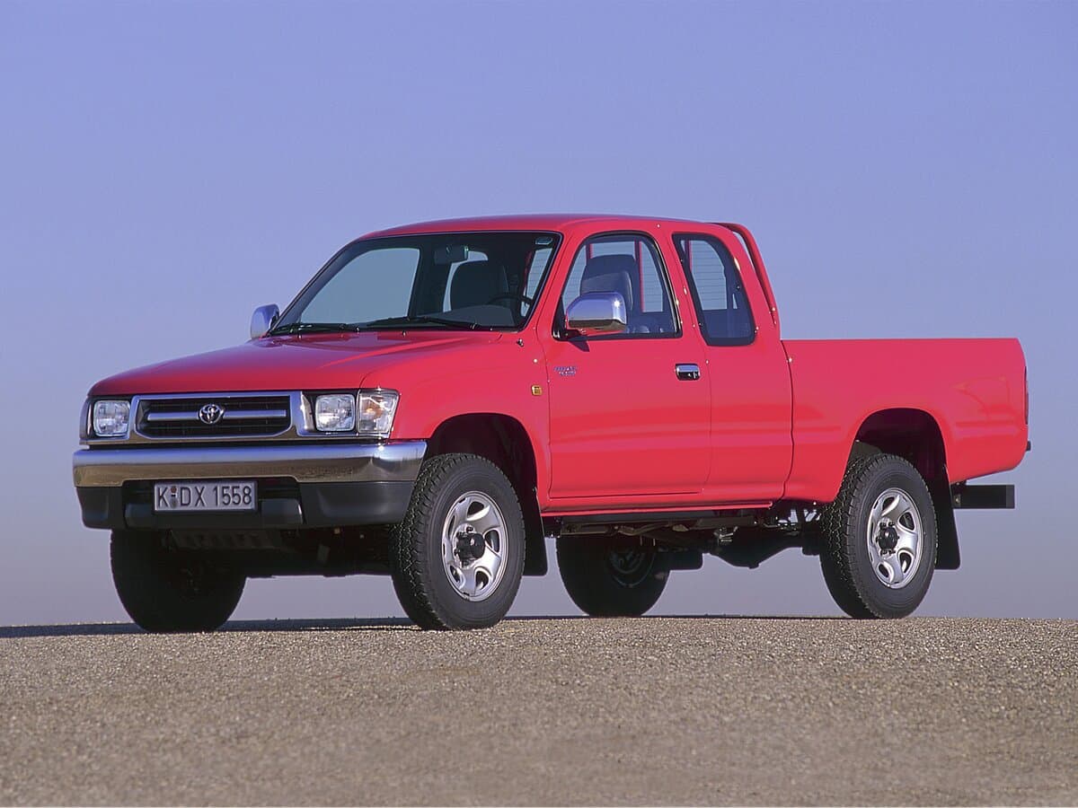 Toyota Hilux VI — Əsas şəkil