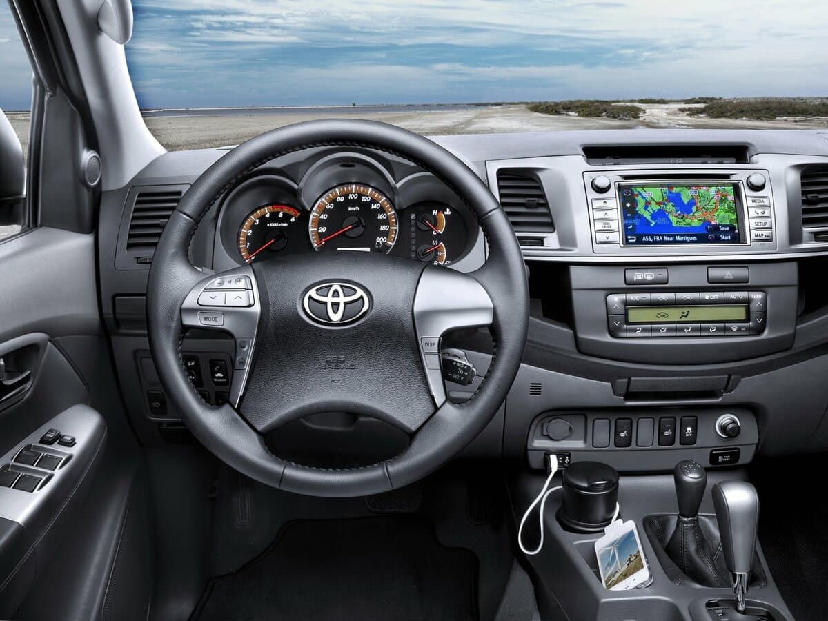 Toyota Hilux VII Restayling — Sükan