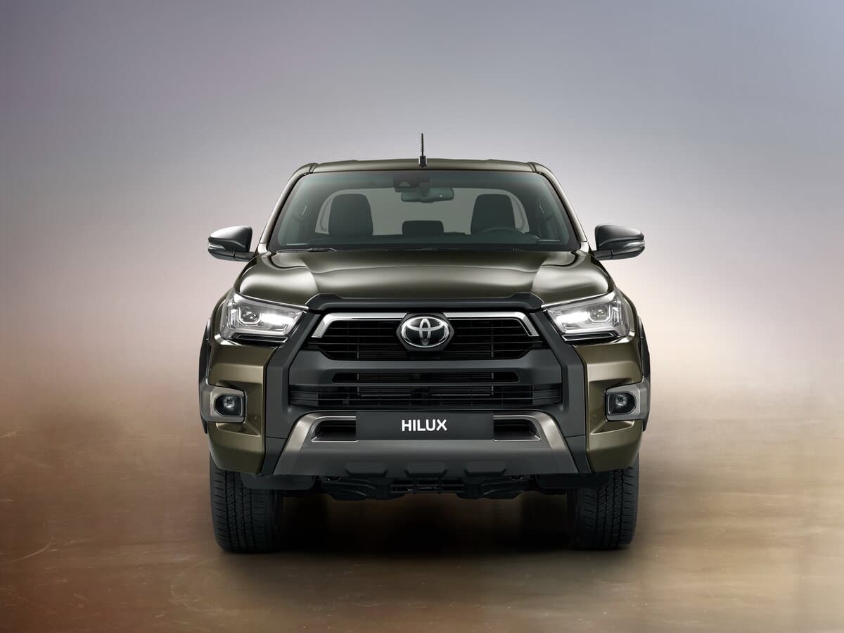 Toyota Hilux VIII Restayling 2 — Öndən
