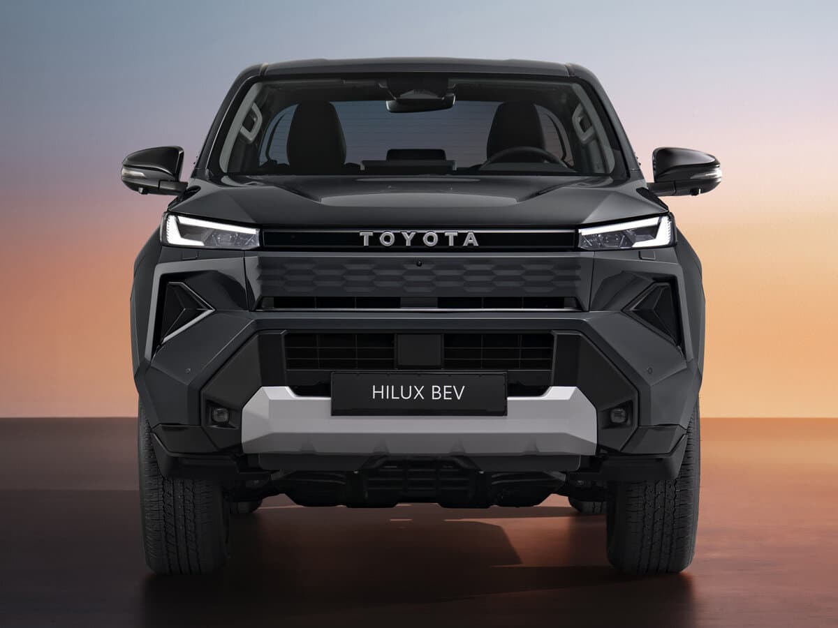 Toyota Hilux IX — Öndən