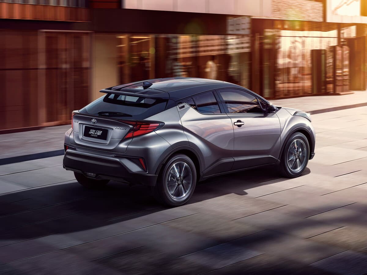 Toyota Izoa I Restayling — 3/4 arxadan