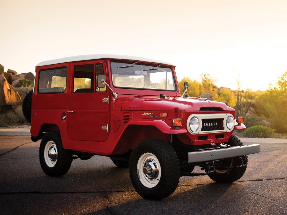 Toyota Land Cruiser 40 Series — Əsas şəkil