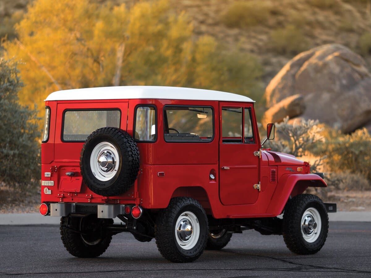 Toyota Land Cruiser 40 Series — 3/4 arxadan