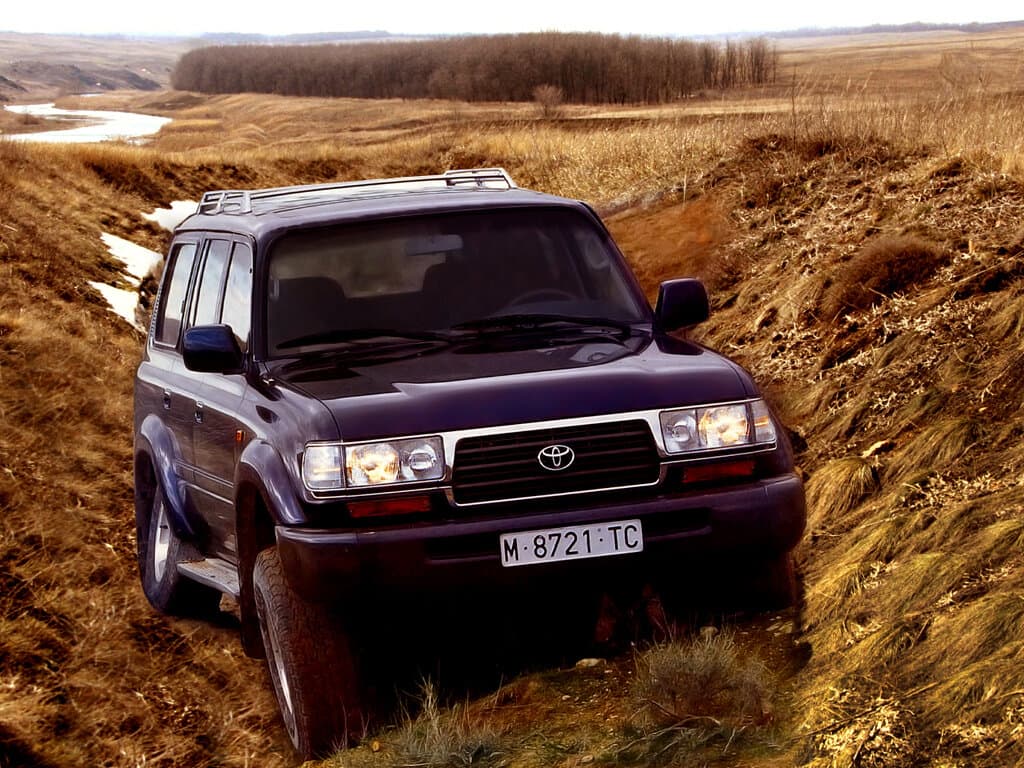 Toyota Land Cruiser 80 Series Restayling — Öndən