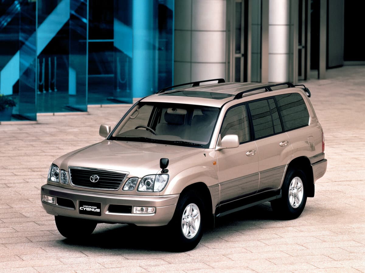 Toyota Land Cruiser 100 Series — Əsas şəkil