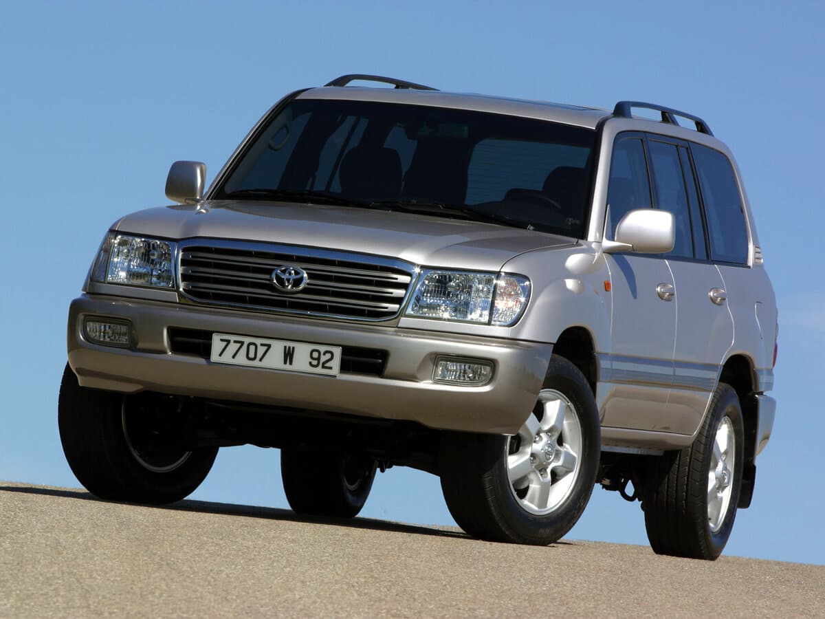 Toyota Land Cruiser 100 Series Restayling 1 — Öndən